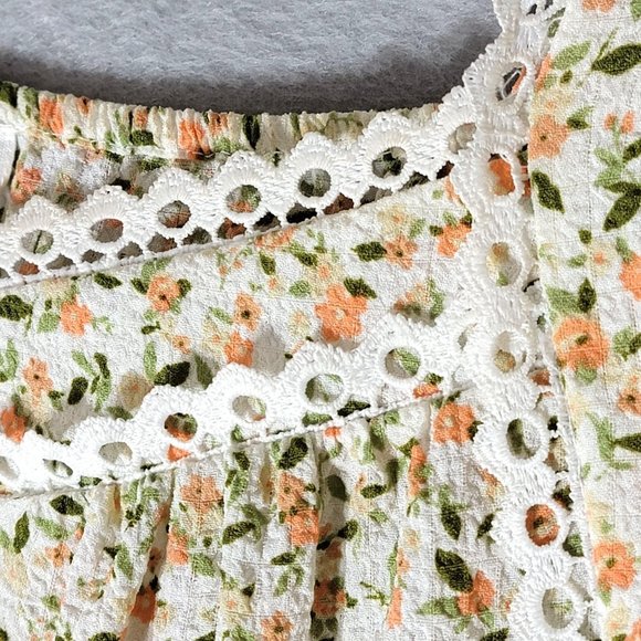 Mine Boho Crochet Flutter Sleeve Top sz M Delicate Floral Gathered Cottagecore - Picture 2 of 10